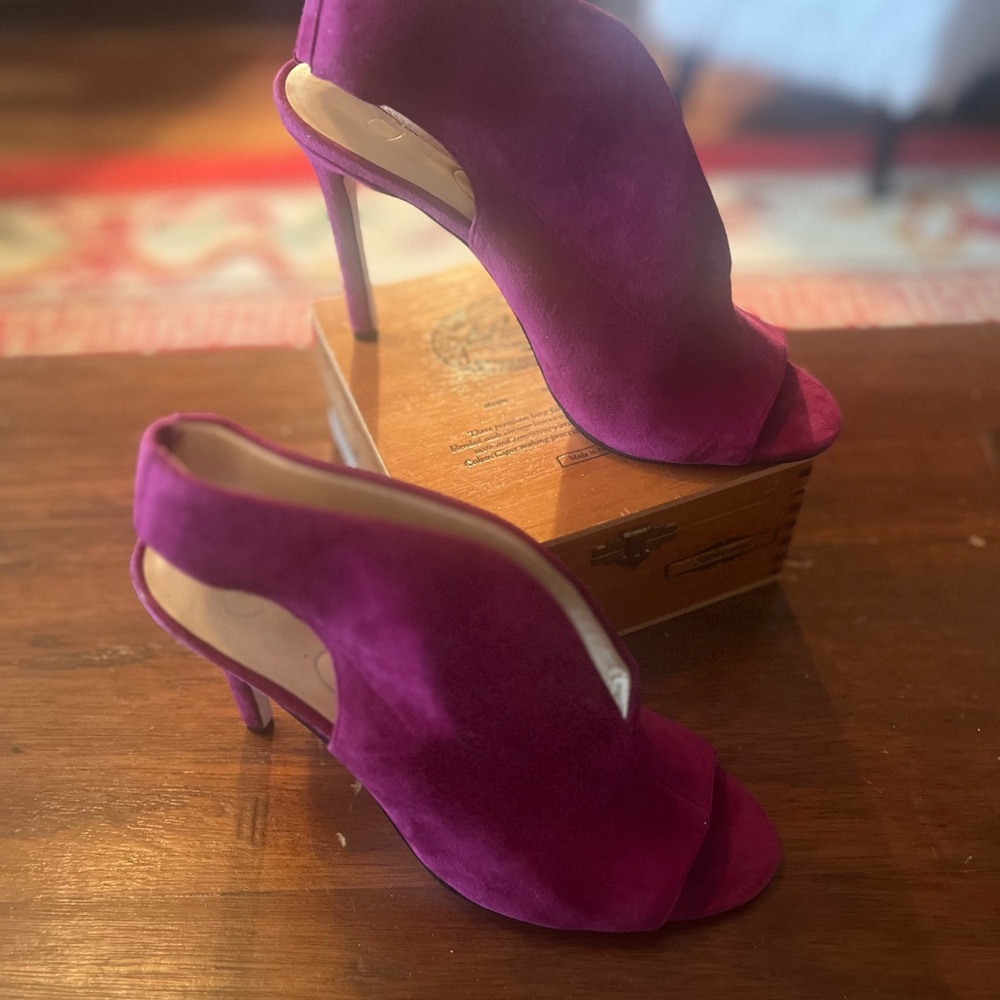 Jessica Simpson Fuchsia Heels